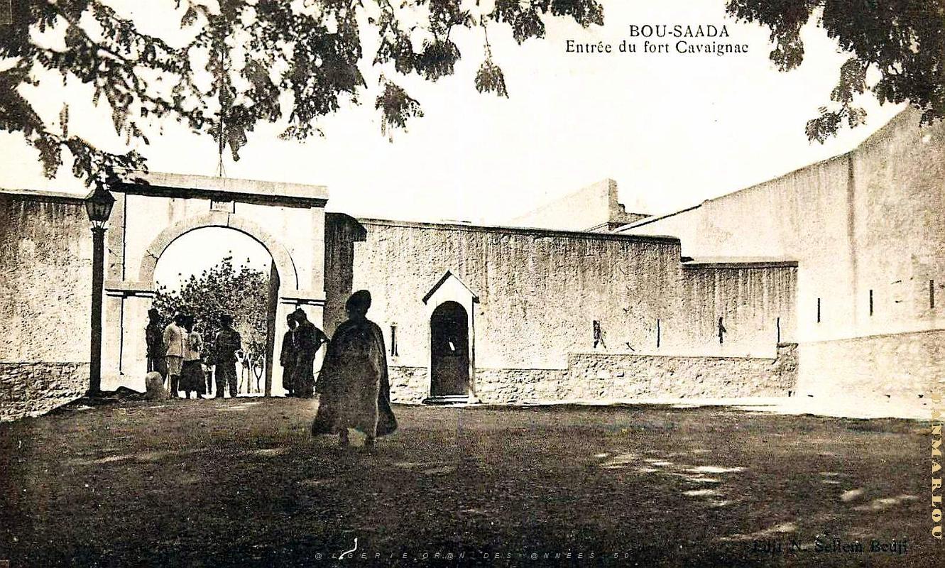 Bou-Saada - Fort Cavaignac - Entree.jpg